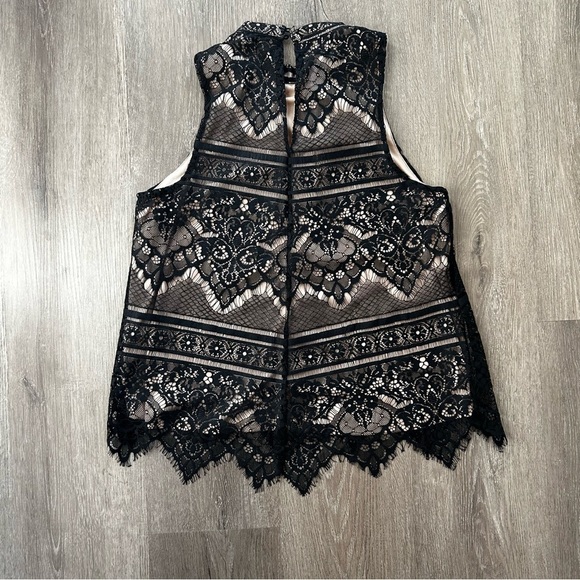 LC Lauren Conrad Black Sleeveless Lace Feminine Business casual Blouse - Picture 3 of 9